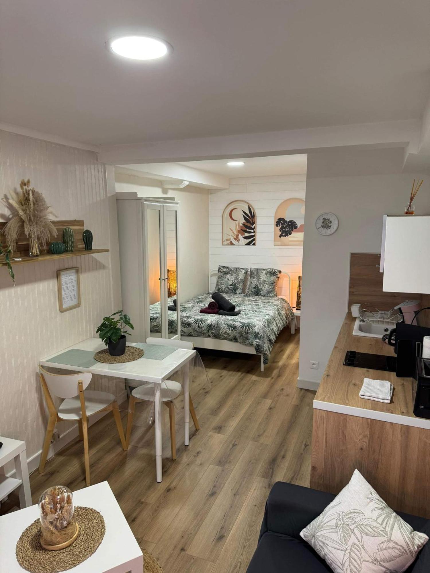 Studio Centre Ville Σετ Εξωτερικό φωτογραφία